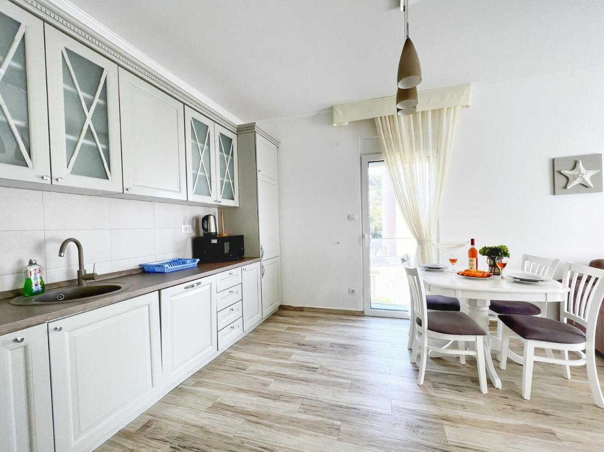 Yourhome Beach First Line Dobra Voda Kültér fotó