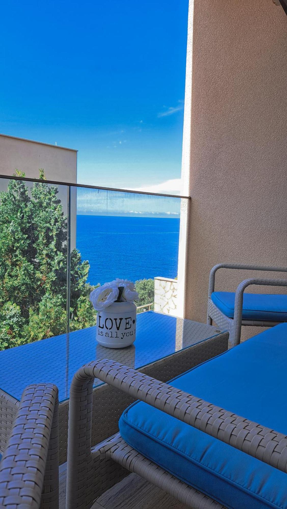 Yourhome Beach First Line Dobra Voda Kültér fotó
