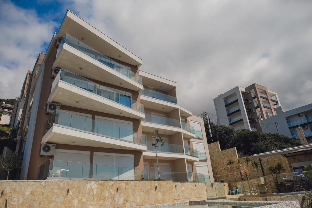 Yourhome Beach First Line Dobra Voda Kültér fotó